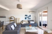 Casa Indigo - living
